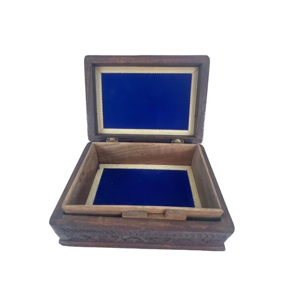 Handcrafted Wooden Jewelry Box With Intricate Inlay & Velvet Lining - Picture 6 of 10